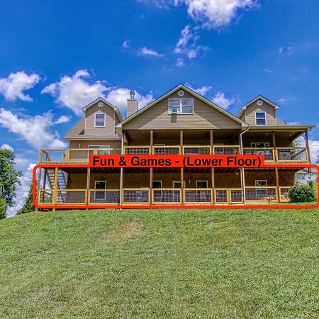 Fun & Games By Honeybearcabins 2Br/1Ba Sleeps 7 塞维尔维尔 外观 照片
