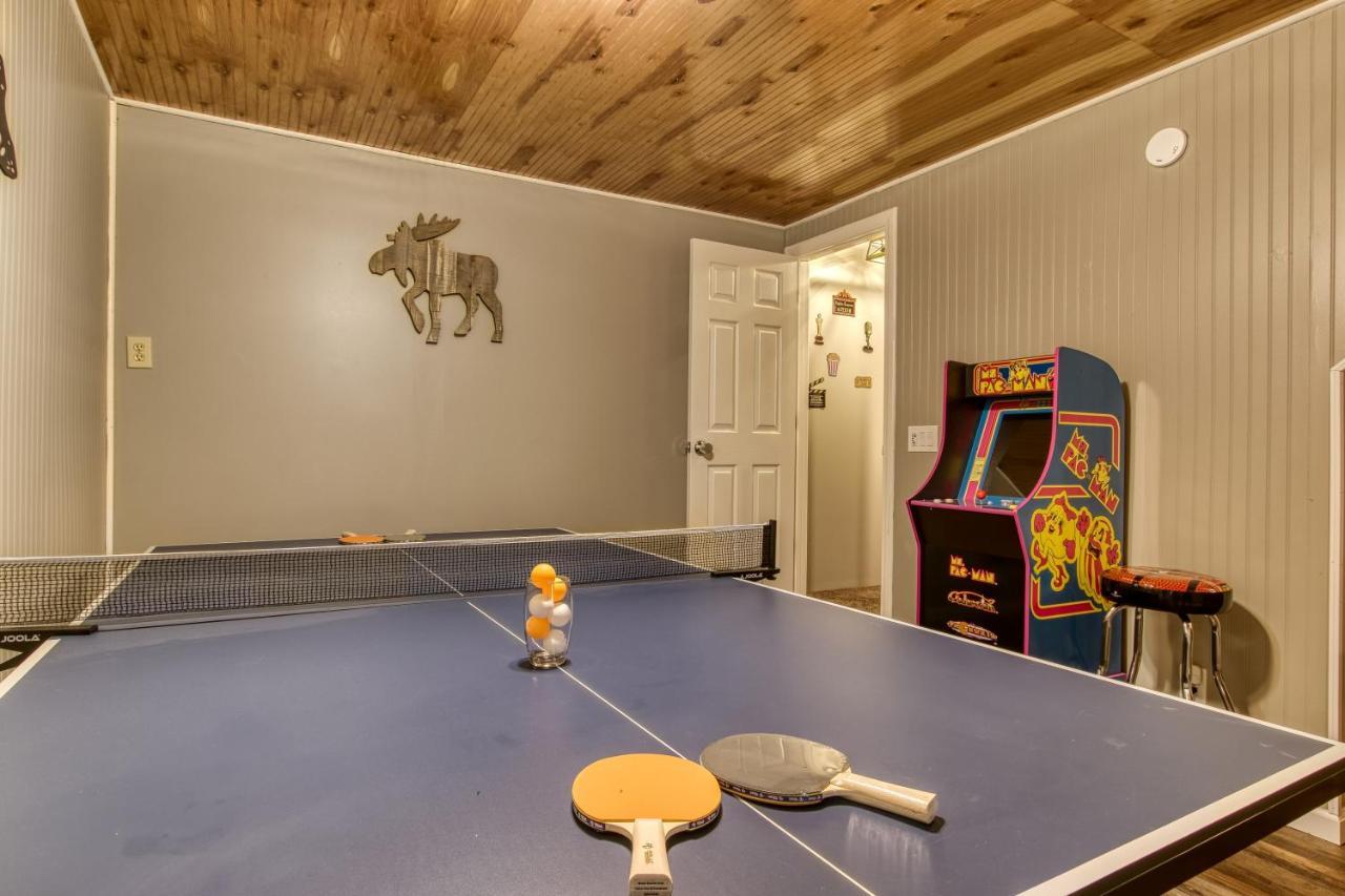 Fun & Games By Honeybearcabins 2Br/1Ba Sleeps 7 塞维尔维尔 外观 照片