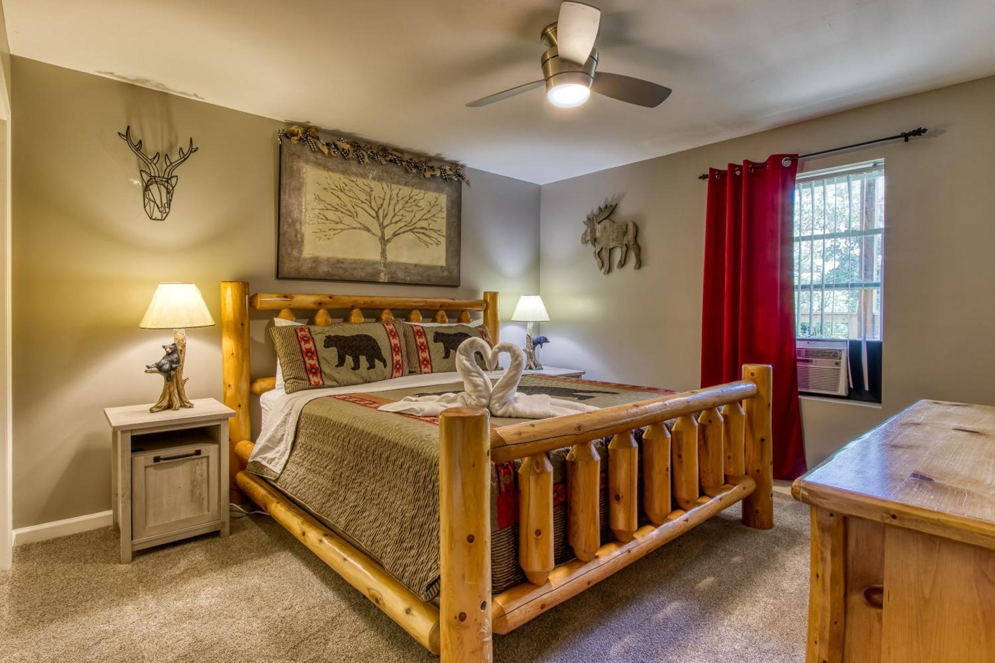 Fun & Games By Honeybearcabins 2Br/1Ba Sleeps 7 塞维尔维尔 外观 照片